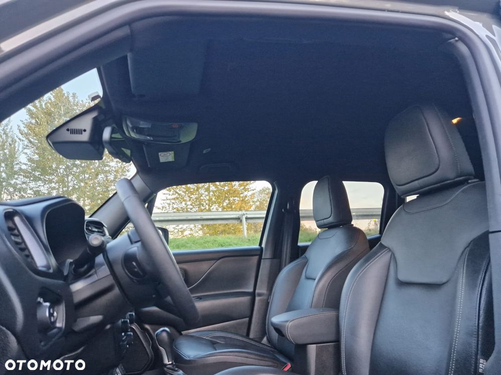 Jeep Renegade - 24