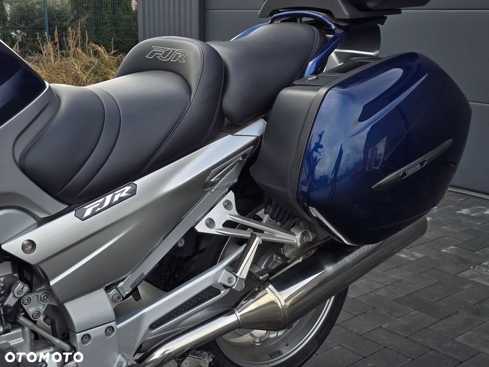 Yamaha FJR - 7