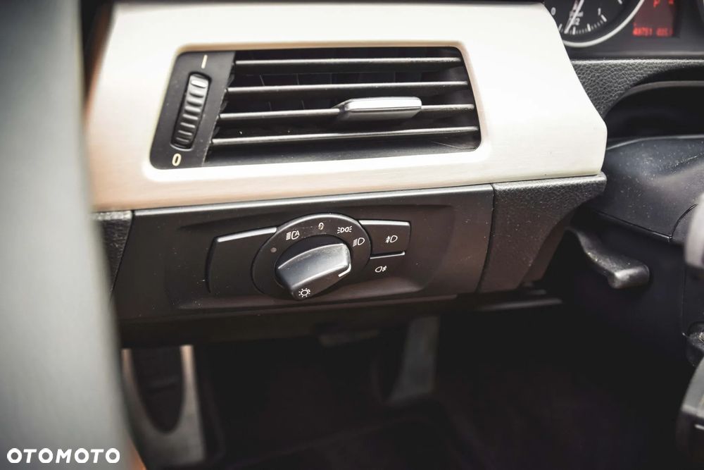 BMW Seria 3 335d - 15