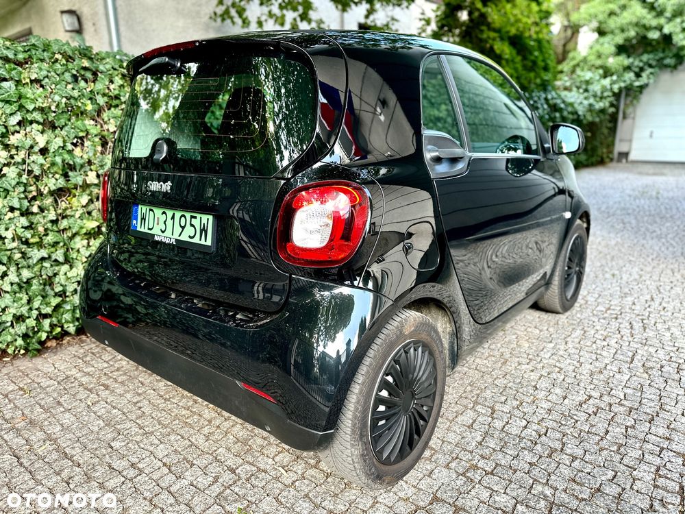 Smart Fortwo EQ - 12
