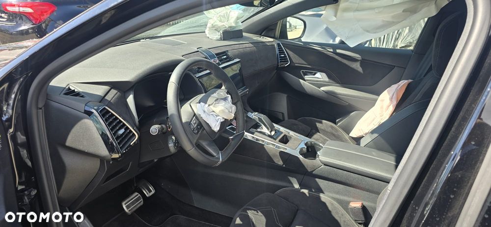 DS Automobiles DS 7 Crossback 1.6 E-Tense Performance Line + - 27