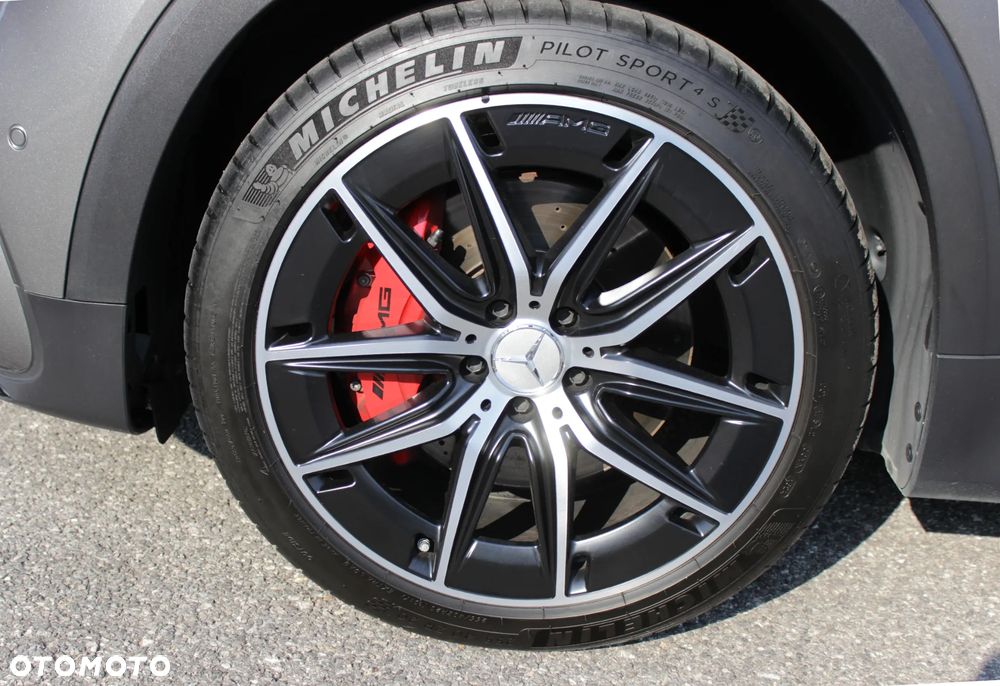 Mercedes-Benz GLB AMG 35 4-Matic - 13