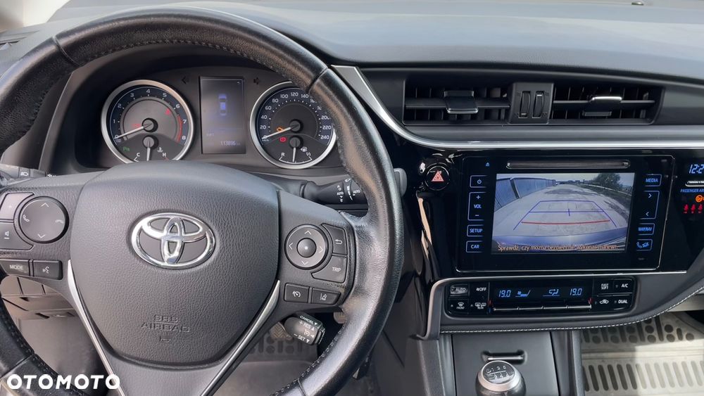 Toyota Corolla 1.6 Comfort - 3