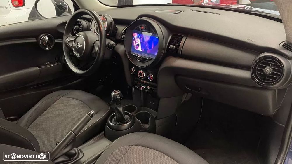 MINI 3 Portas One D - 20