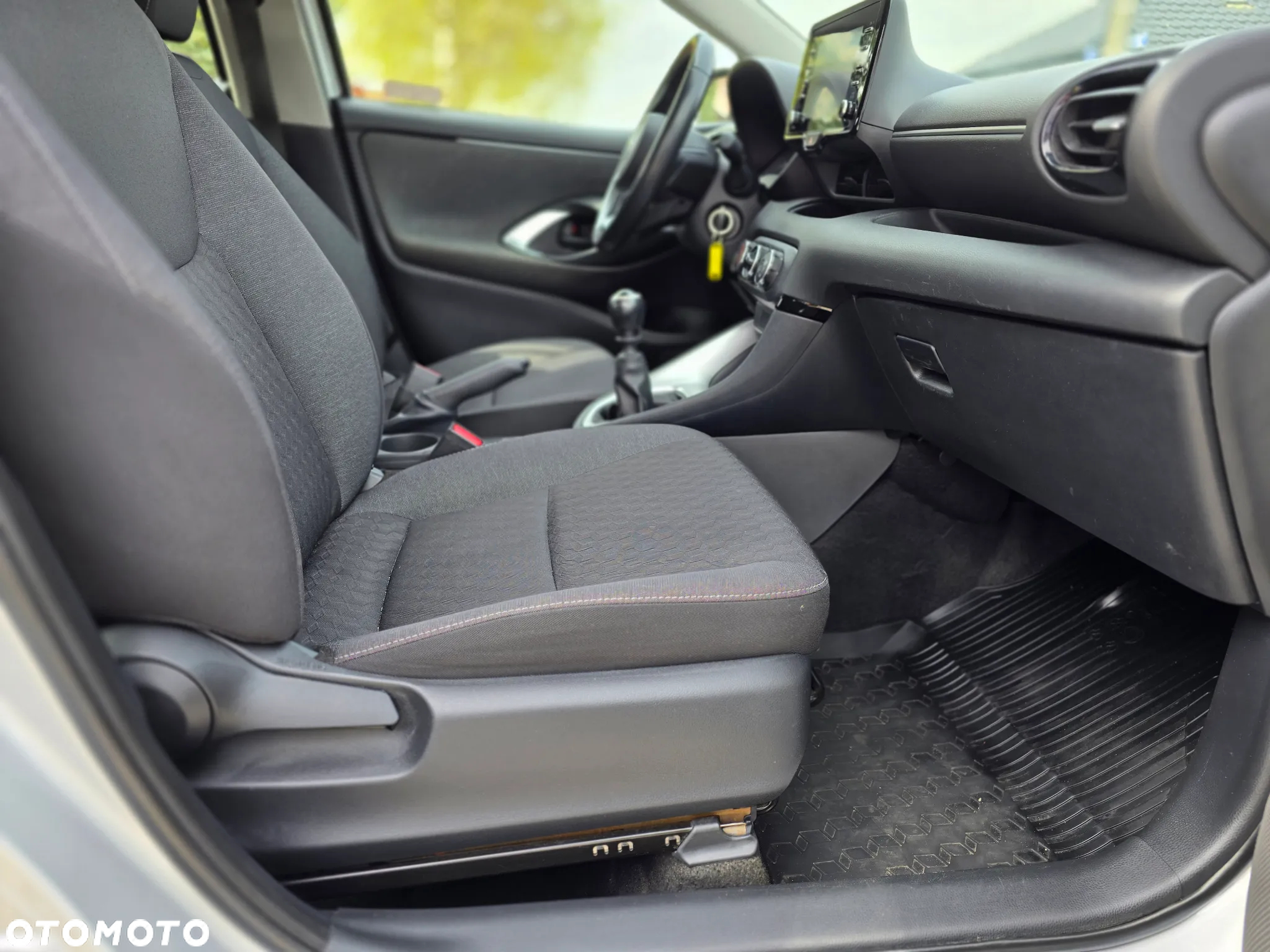 Toyota Yaris - 22