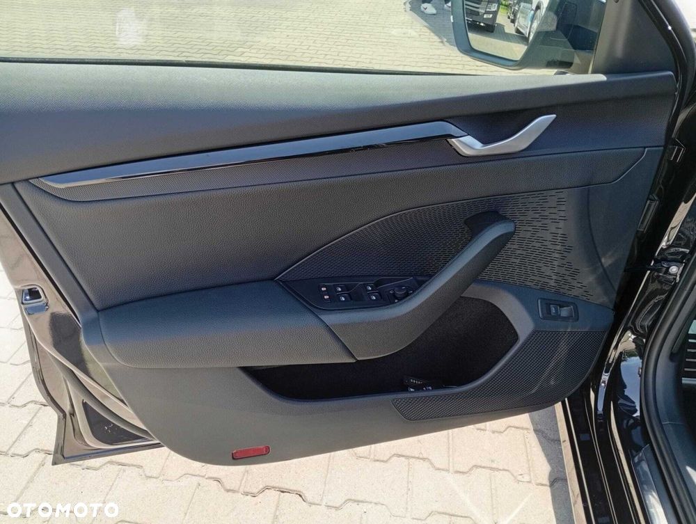 Skoda Octavia 1.5 TSI mHEV Sportline DSG - 17
