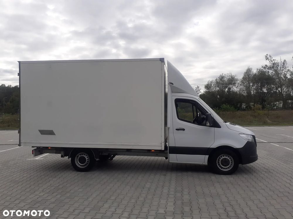 Mercedes-Benz Sprinter - 4