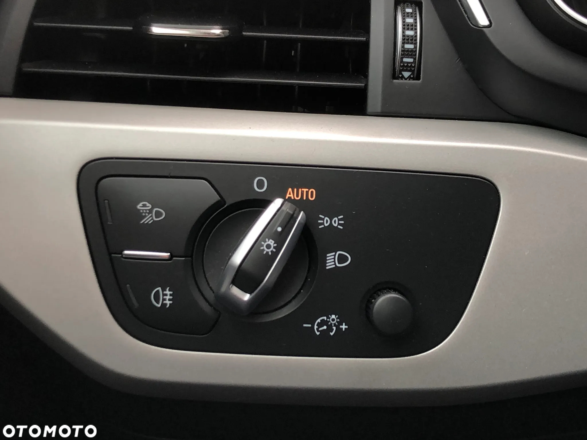 Audi A4 2.0 TDI S tronic - 35