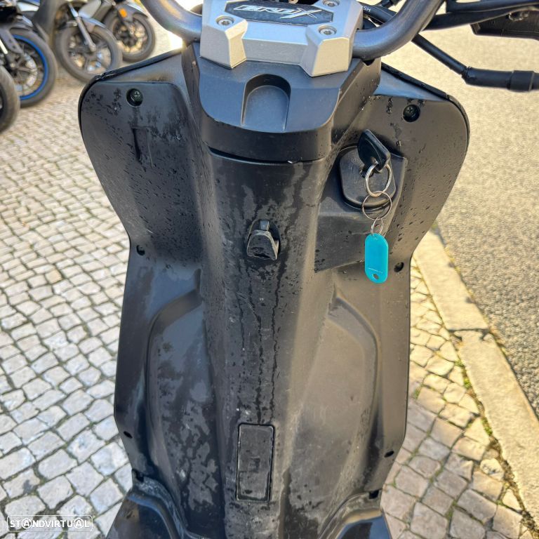 Sym FIDDLE CROX 50 - 12