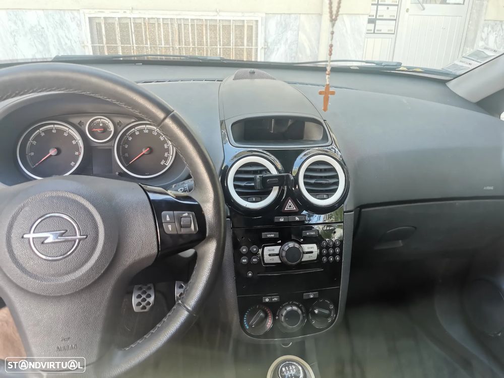 Opel Corsa 1.4 Black Edition - 13