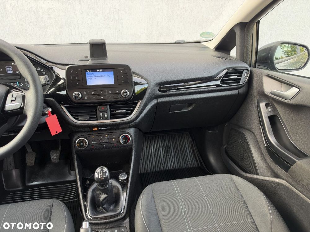 Ford Fiesta - 8