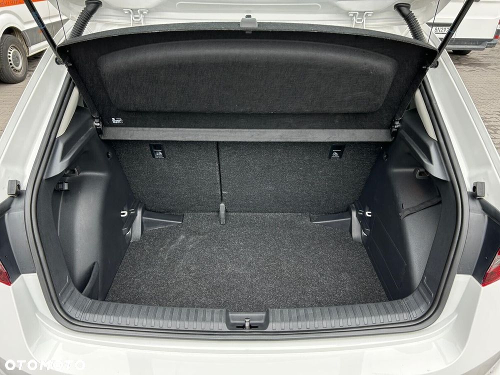 Skoda Fabia 1.0 Ambition - 11