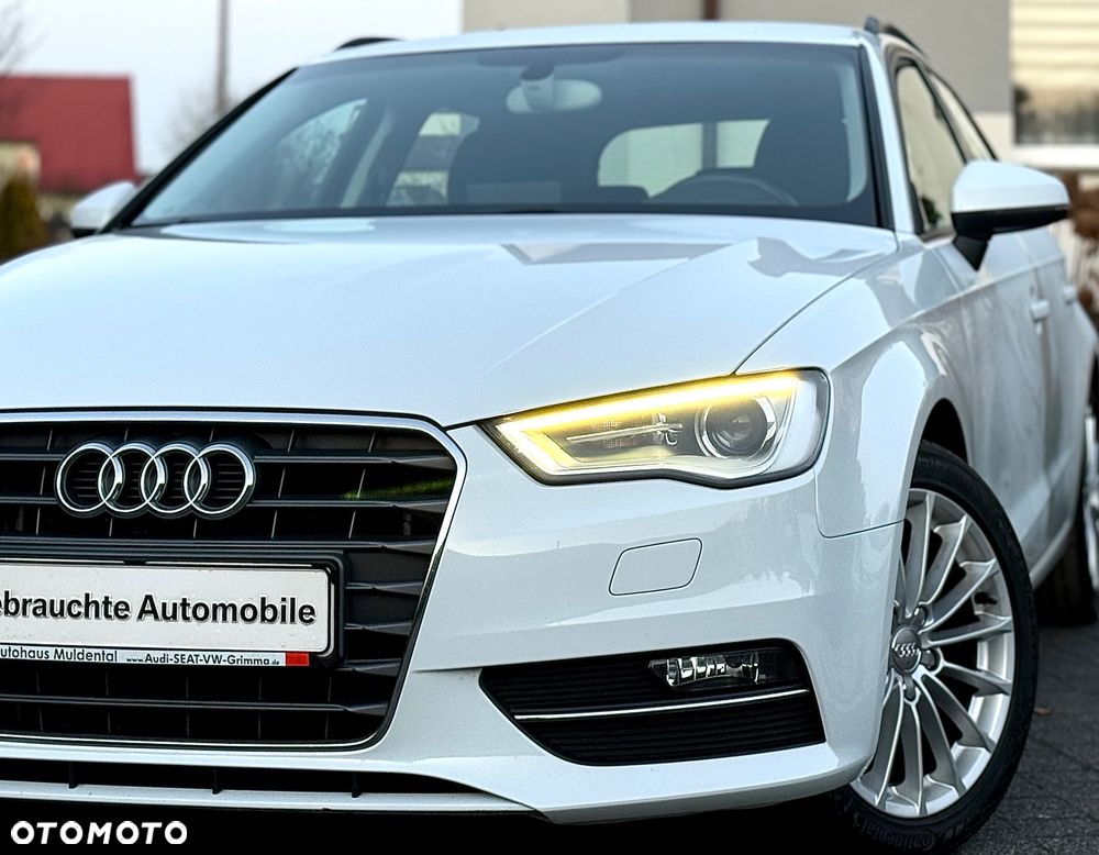 Audi A3 Sportback - 1