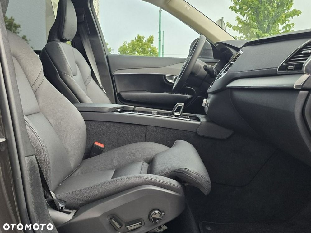 Volvo XC 90 T8 AWD Plug-In Hybrid Ultimate Bright 7os - 9