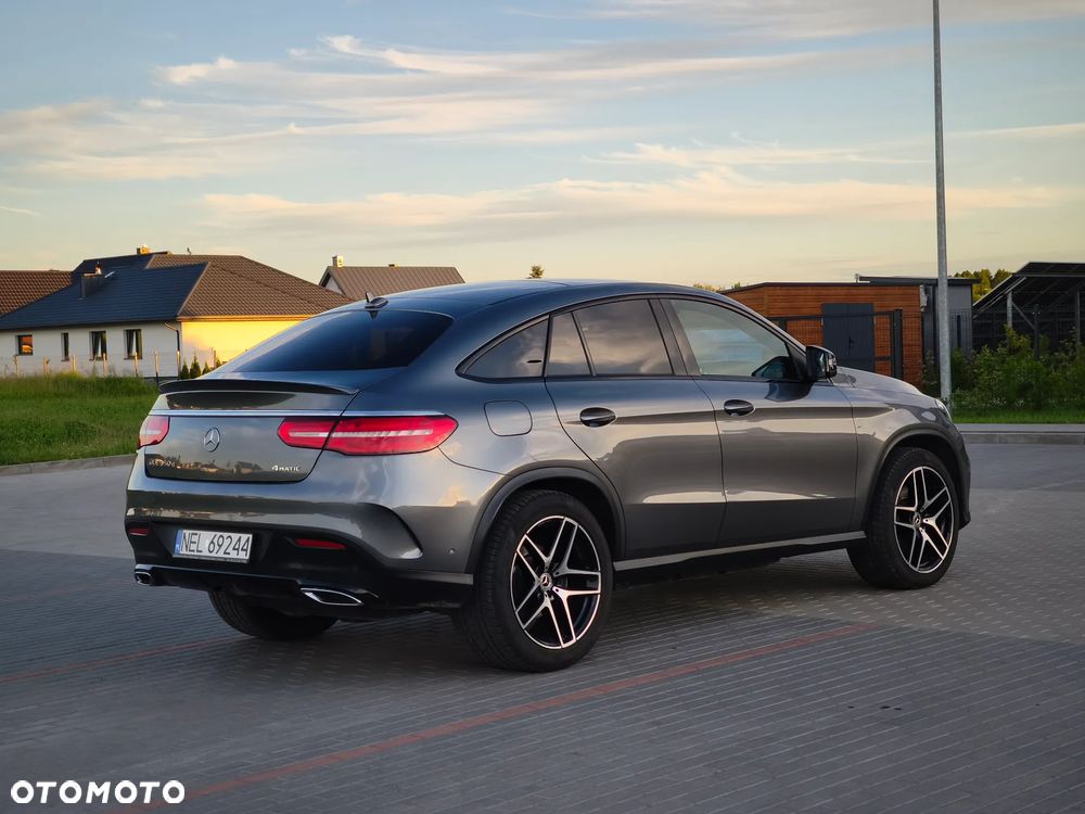 Mercedes-Benz GLE - 9