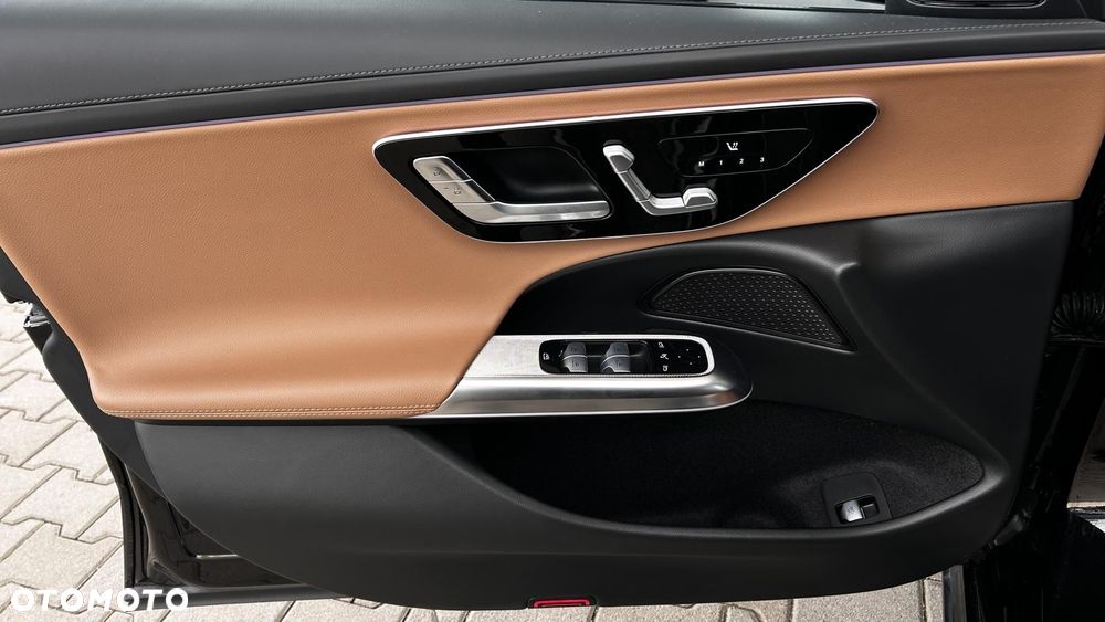 Mercedes-Benz Klasa E 220 d mHEV 4-Matic AMG 9G-Tronic - 10