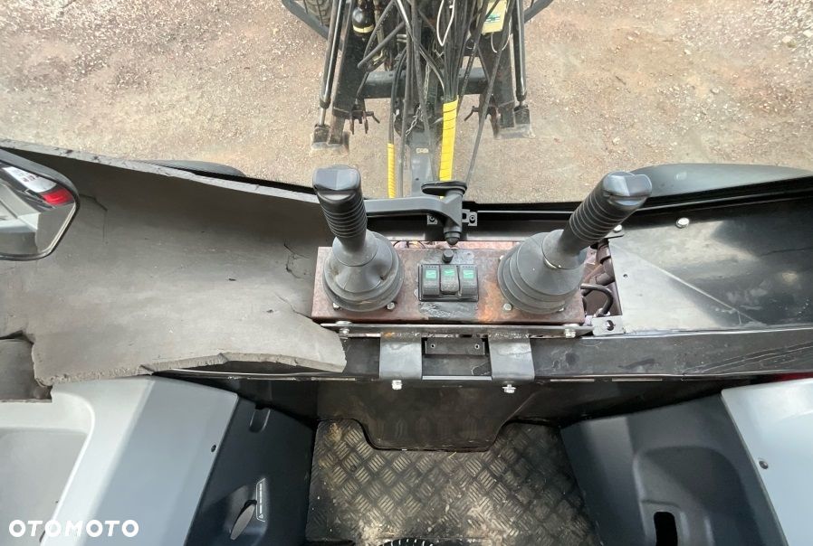 Valtra A115MH4 Ciagnik , ROK 2022 - 22