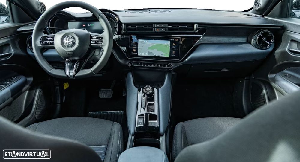 Alfa Romeo Junior Elletrica 50 kWh - 4