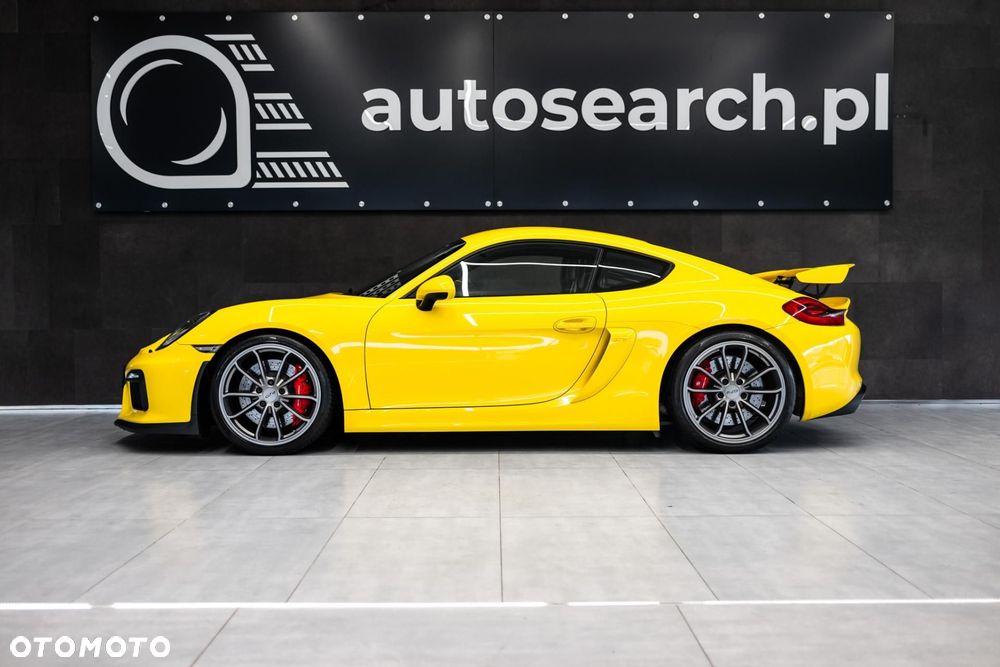 Porsche Cayman GT4 - 8