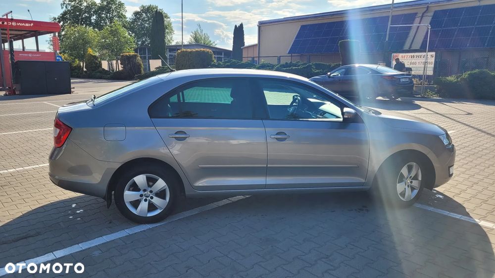 Skoda RAPID 1.2 TSI Joy - 7