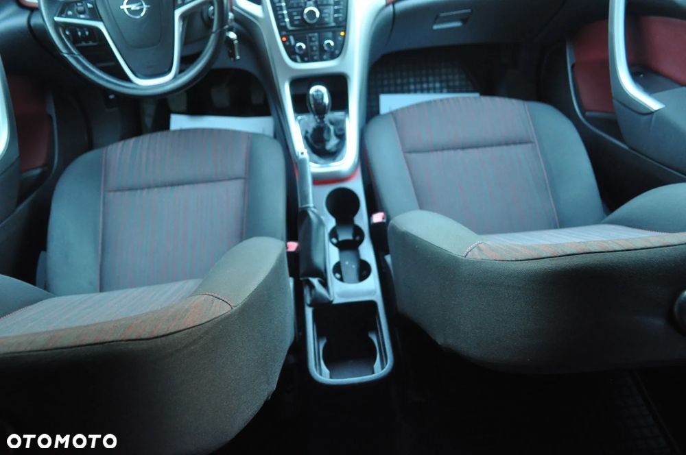 Opel Astra 1.6 Cosmo - 26