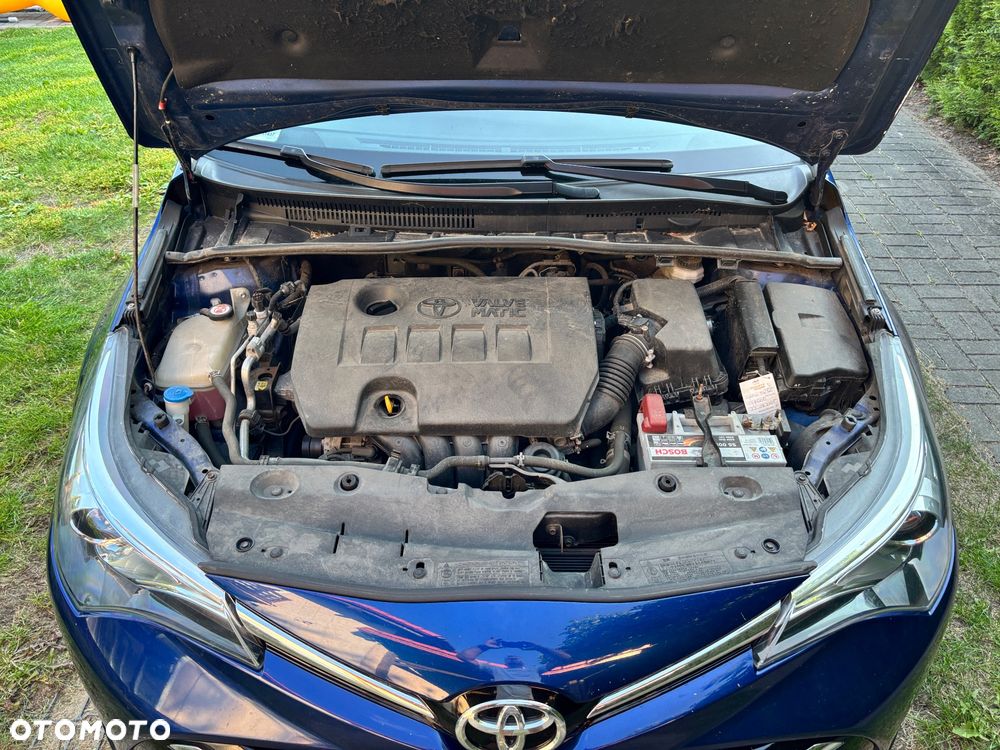 Toyota Avensis 1.8 Selection MS - 24