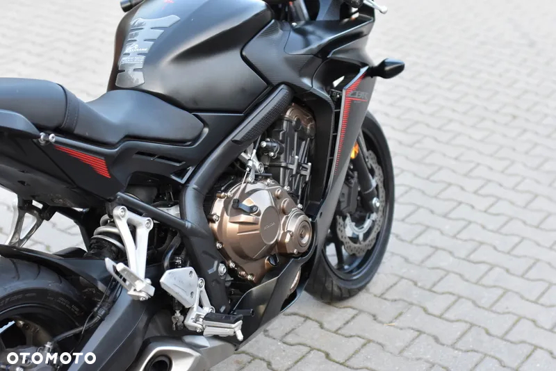 Honda CBR - 17