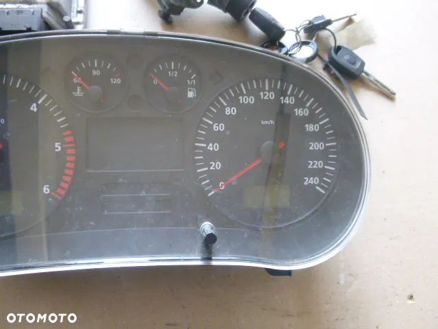 ZESTAW STARTOWY KOMPUTER STACYJKA IMMOBILIZER LICZNIK SEAT TOLEDO II 1.9 TDI - 3
