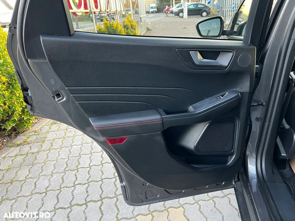 Ford Kuga 2.5 Duratec FHEV FWD ST Line - 37