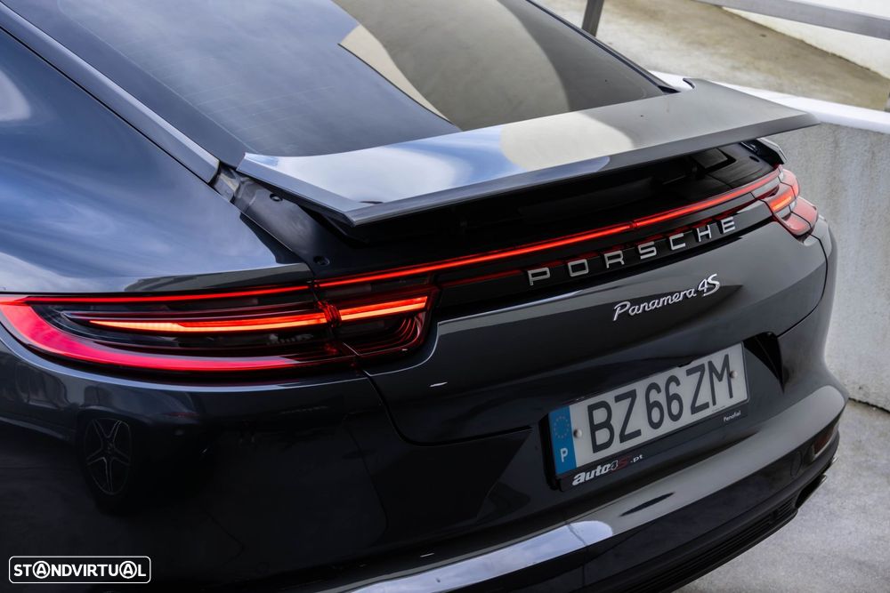 Porsche Panamera 4 S - 13