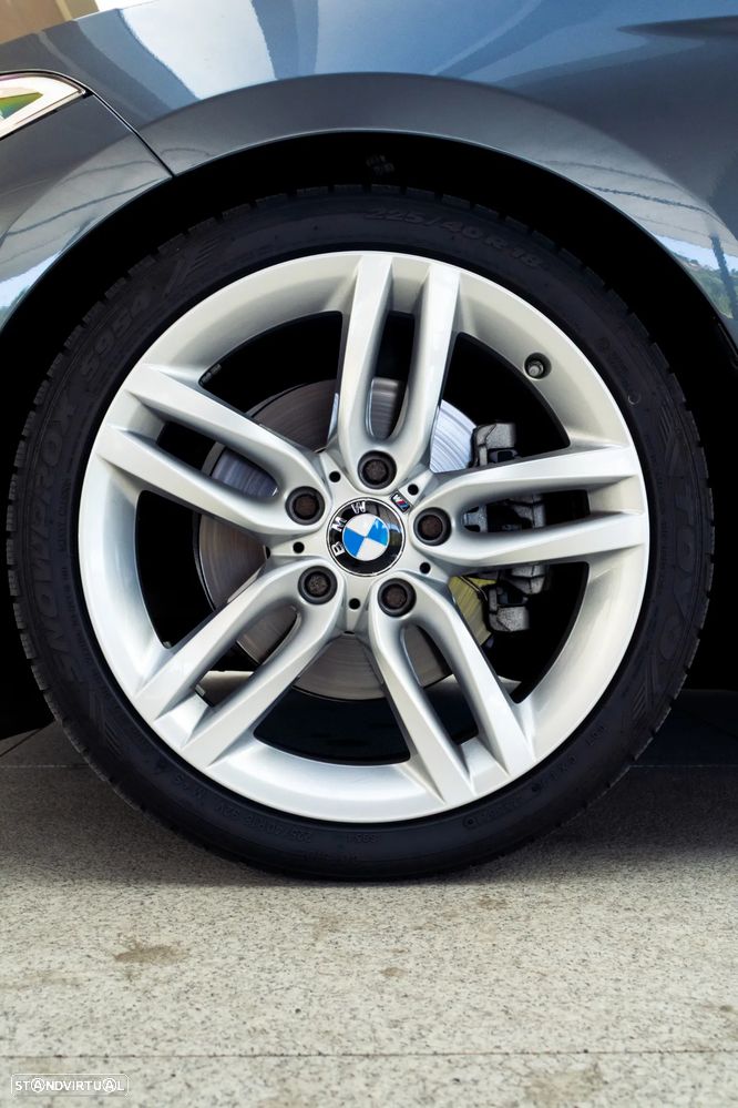 BMW 220 d Coupe Pack M - 12