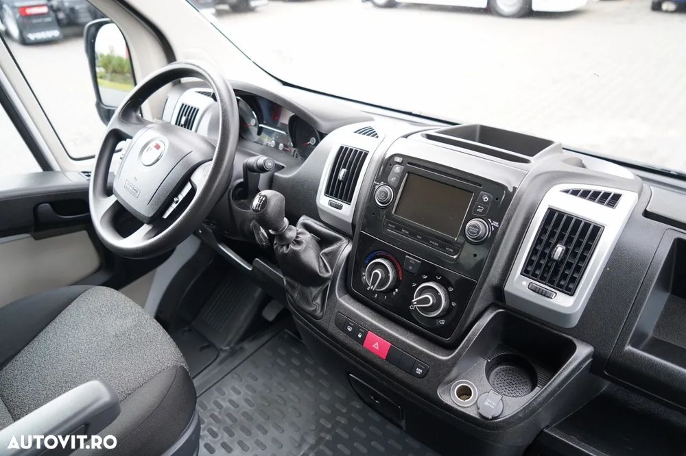 Fiat DUCATO 2.3 130 / CAROSERIE FURGON - 4,3 M / LIFT HIDRAULIC DHOLLANDIA - 750 KG / CUTIE DE VITEZE MANUALĂ / ROȚI SPATE DUBLE / IMPORTAT / - 30