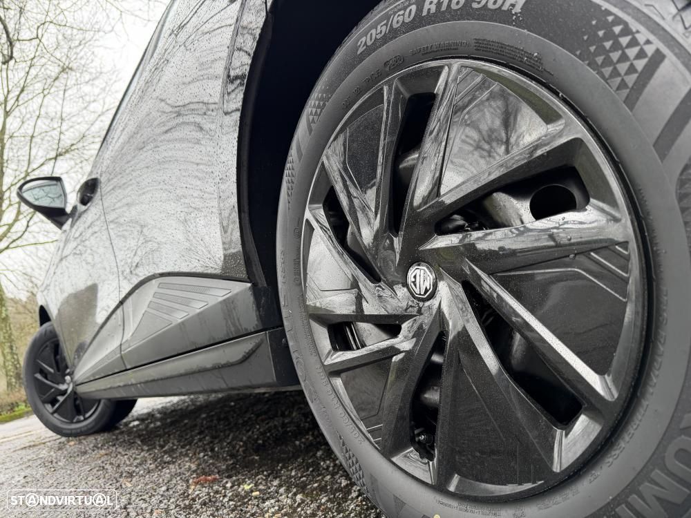 MG MG4 51 kWh Standard - 6