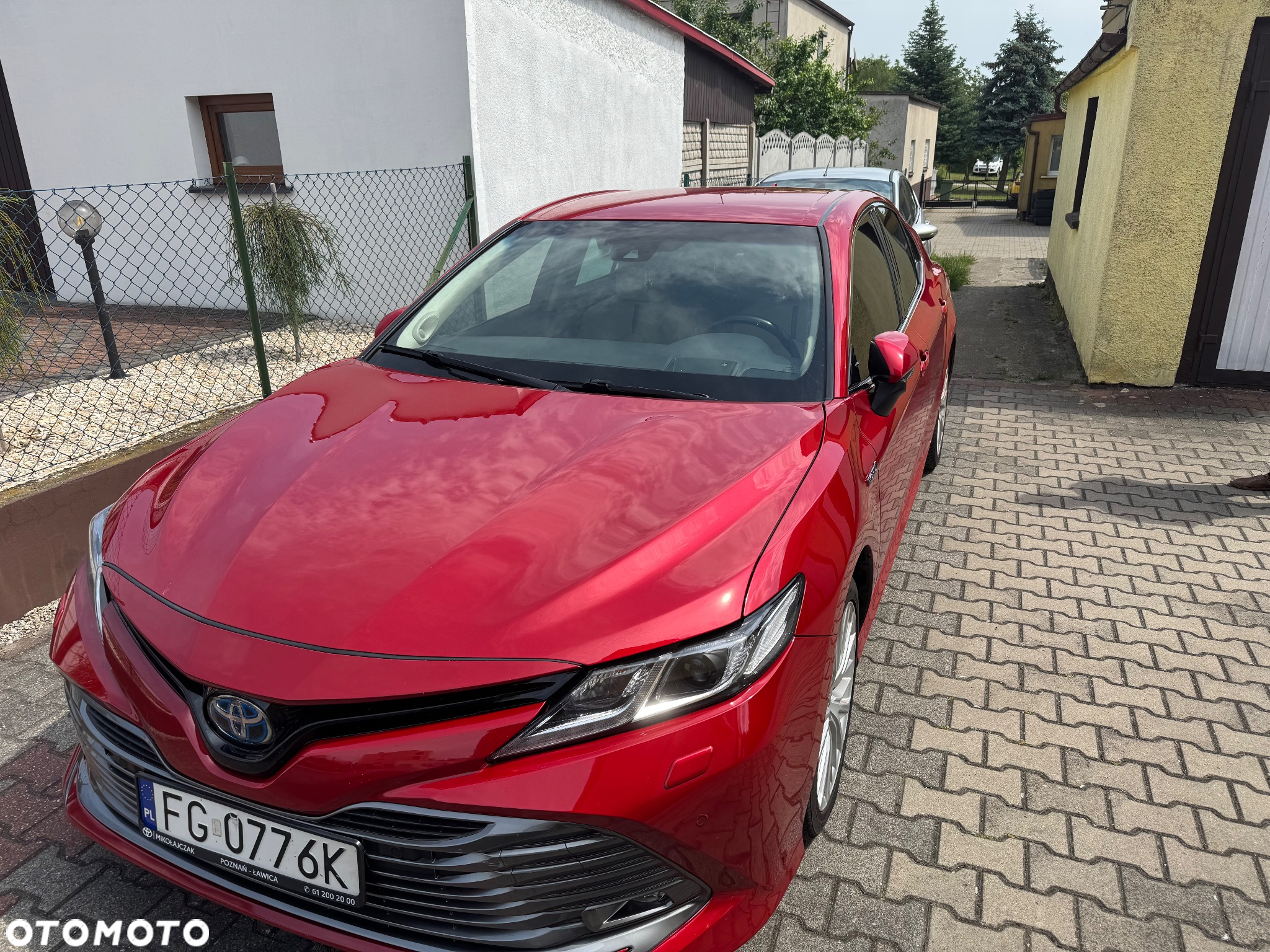 Toyota Camry 2.5 Hybrid Executive CVT - 2