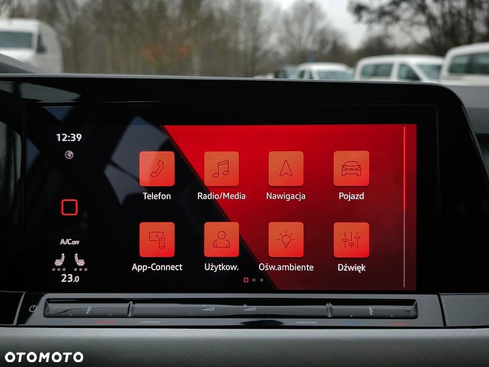 Volkswagen Golf Variant 2.0 TDI Life - 24