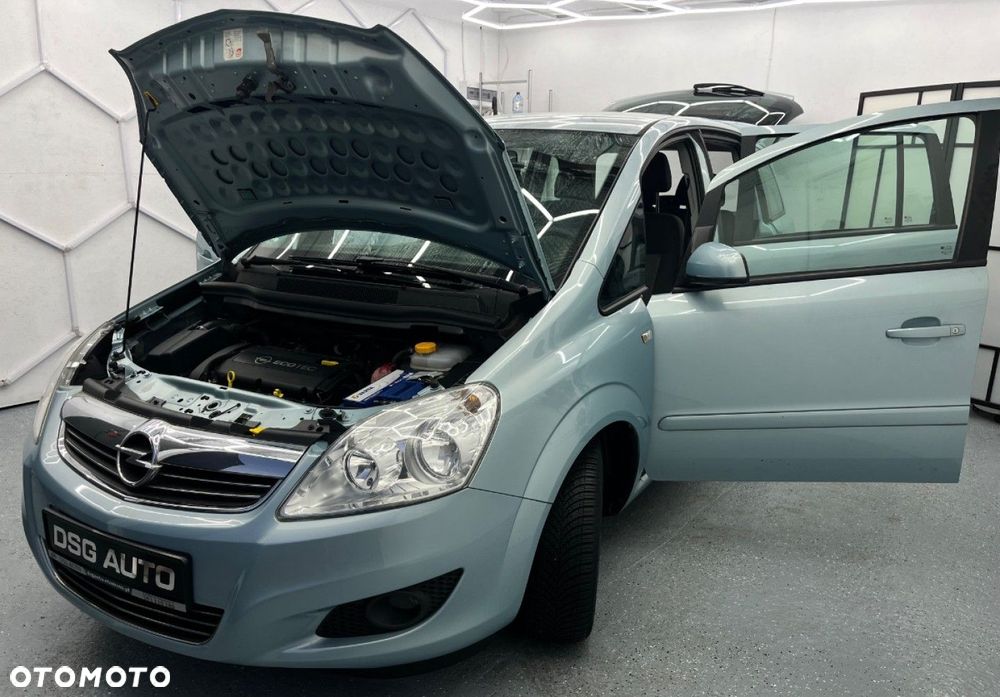 Opel Zafira - 34