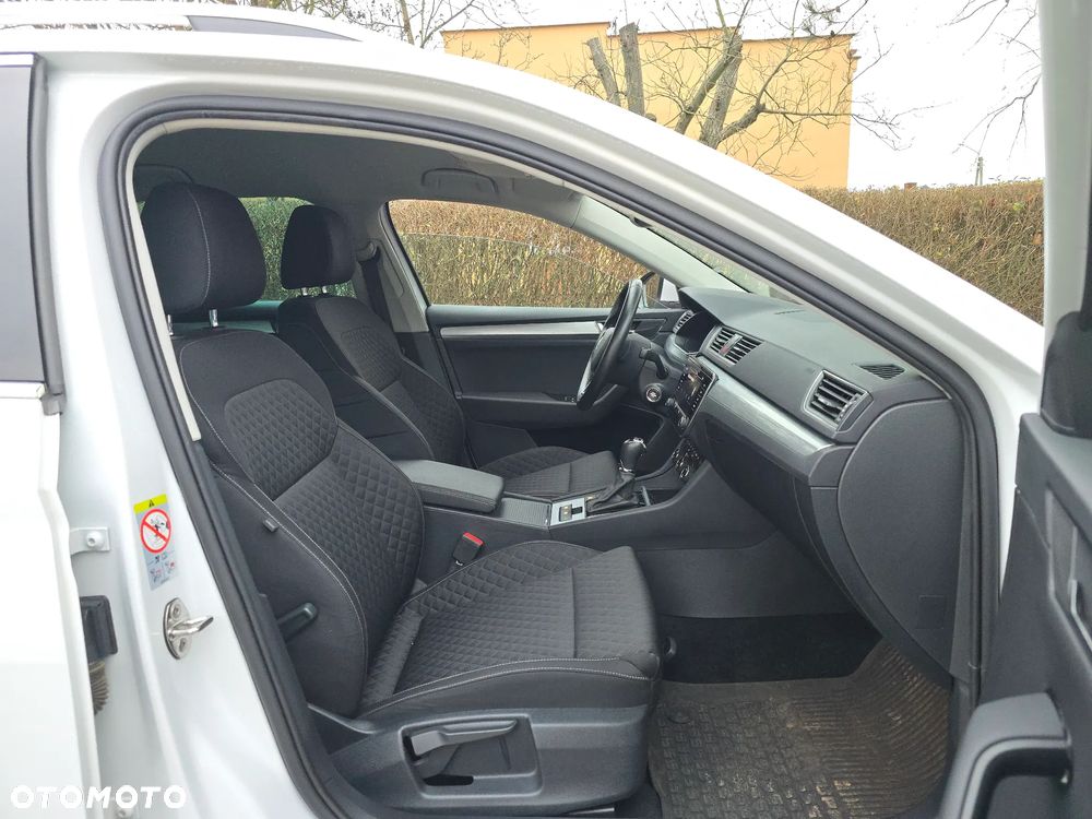 Skoda Superb 1.5 TSI Ambition DSG - 11