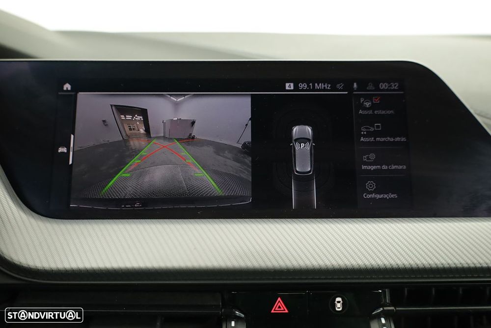 BMW 116 d Pack Desportivo M Auto - 12