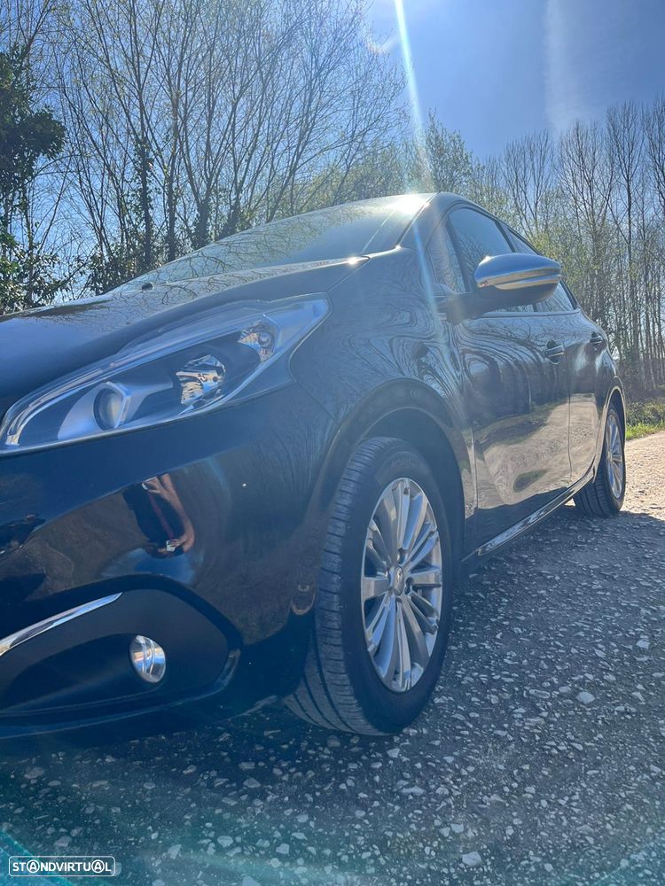 Peugeot 208 1.2 PureTech Active - 6