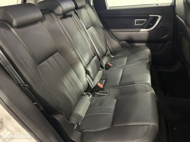 Land Rover Discovery Sport 2.0 TD4 HSE Luxury - 33