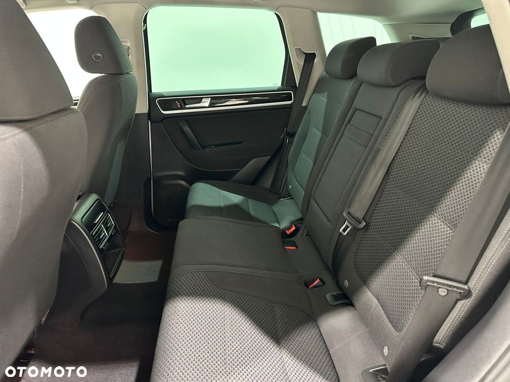Volkswagen Touareg - 22