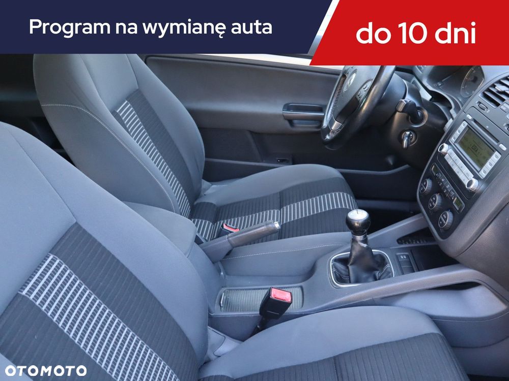 Volkswagen Golf - 11