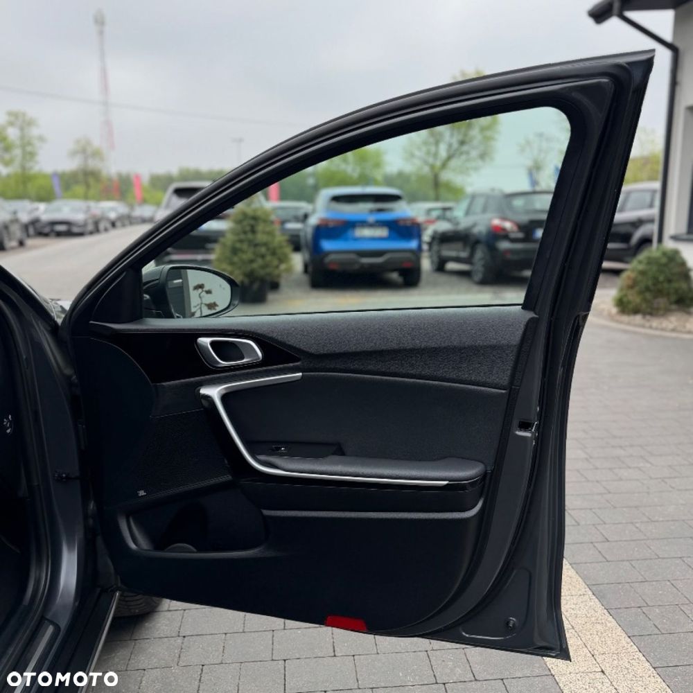 Kia XCeed - 35