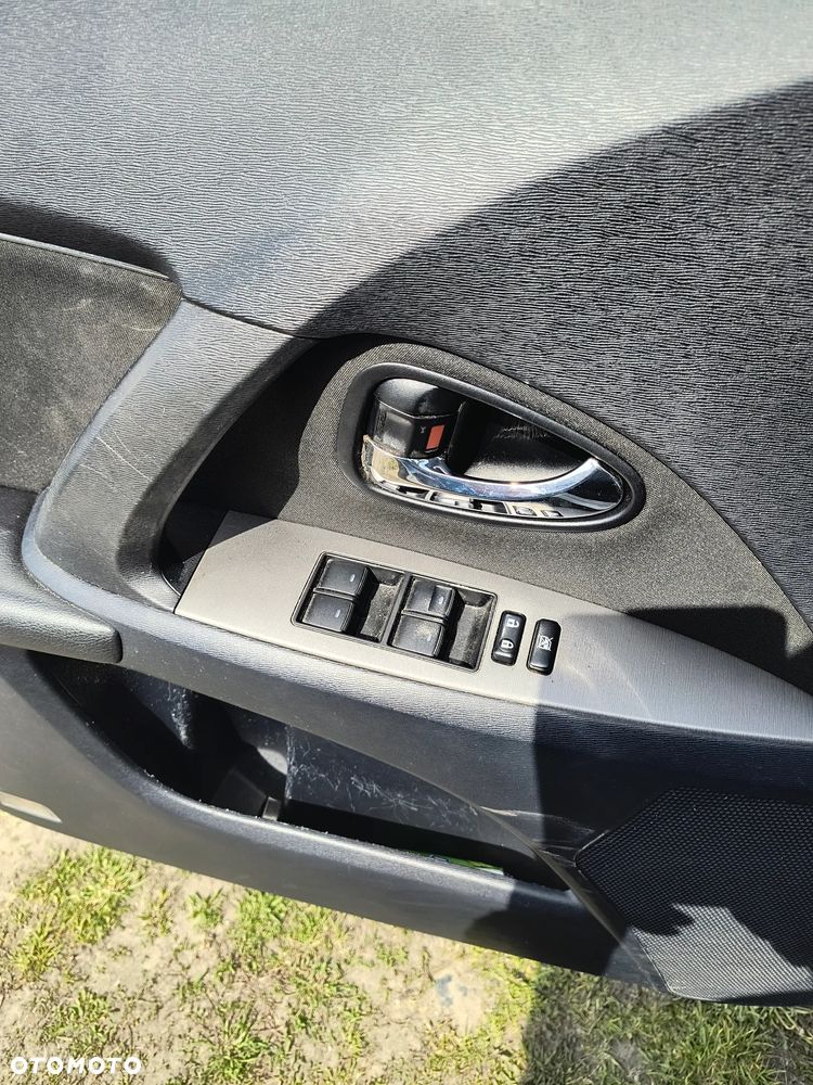 Toyota Avensis 1.8 Edition - 12