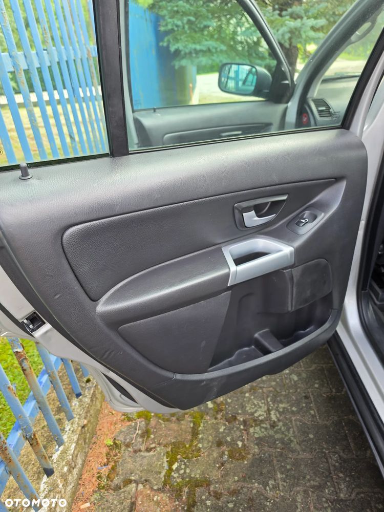 Volvo XC 90 2.4 D5 Kinetic - 24