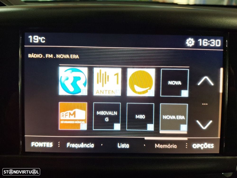 Peugeot 2008 1.2 PureTech Style - 30