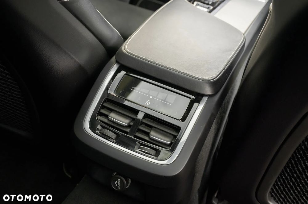 Volvo V90 T5 R-Design - 30