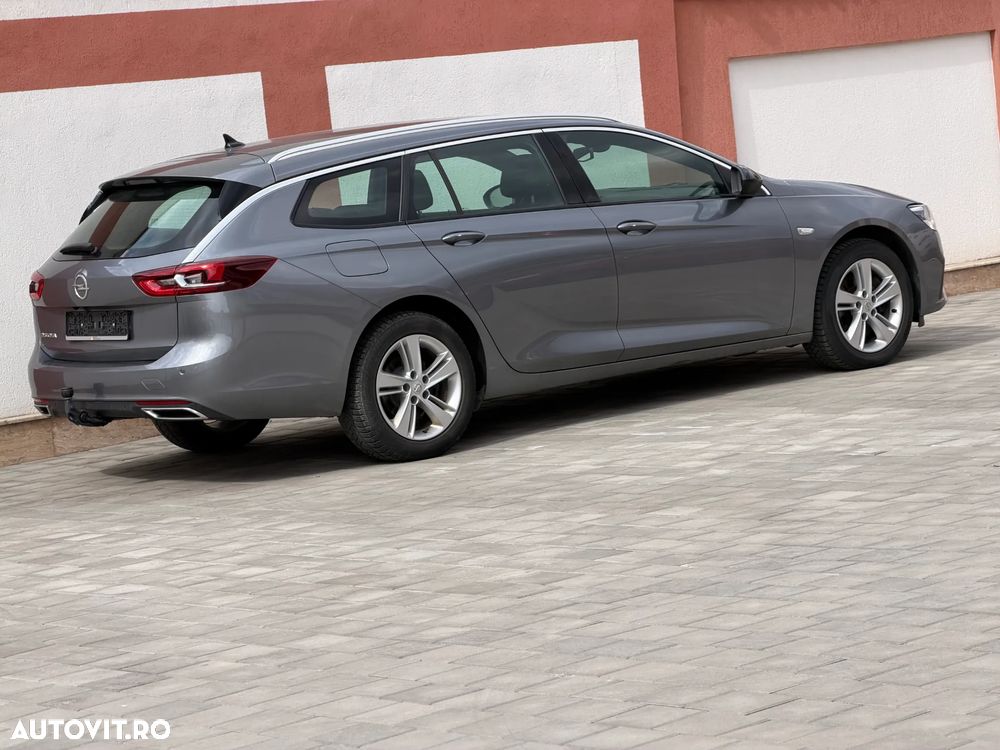 Opel Insignia - 25