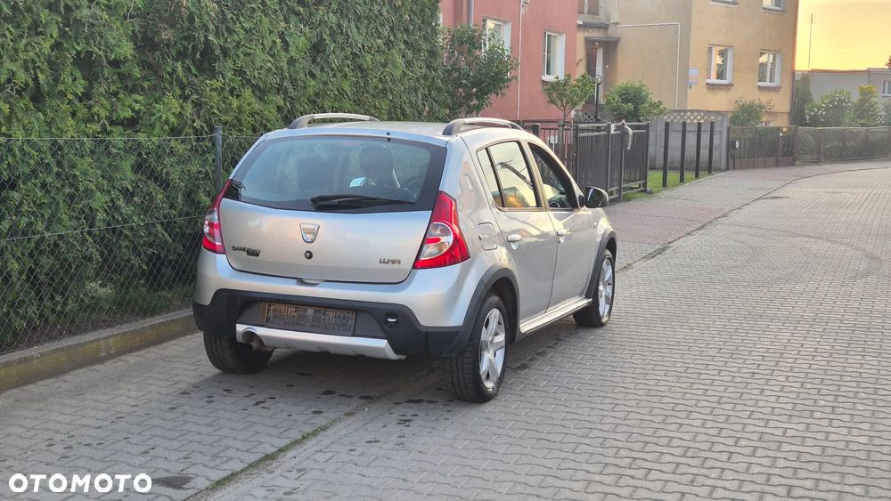 Dacia Sandero Stepway 1.6 - 3