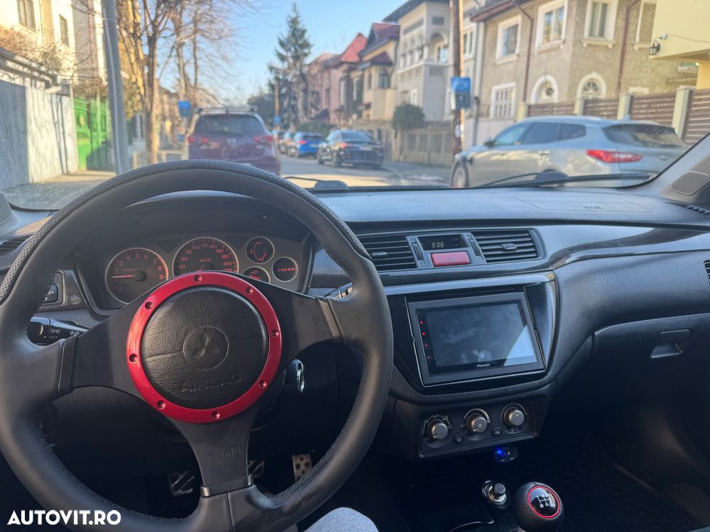 Mitsubishi Lancer - 13